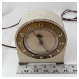 Westclox Silent Knight SI-F110 Desk Clock - AC 60Hz 1.8W Made in USA