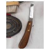 Used Horse Grooming Tools
