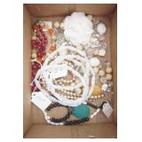 Jewelry Lot: Necklaces