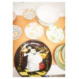Collectible Ceramic Plates & Bowls