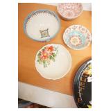 Collectible Ceramic Plates & Bowls