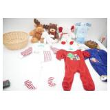 Round Wicker Basket, Stuffed Animals, Baby Christmas Outfits, Bluebirds & Nest Puppets
