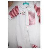 Round Wicker Basket, Stuffed Animals, Baby Christmas Outfits, Bluebirds & Nest Puppets