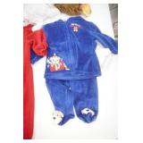 Round Wicker Basket, Stuffed Animals, Baby Christmas Outfits, Bluebirds & Nest Puppets