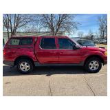 2004 FORD EXPLORER SPORT TRAC ADRENALIN *4x4 | No Accidents* (NO RESERVE)