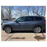 2013 NISSAN PATHFINDER SV *133k Miles | 4x4 | 3rd Row Seating* (NO RESERVE)