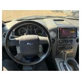 2004 FORD F-150 XL *4x4 | No Accidents | 113k Miles | 2 Owner* (NO RESERVE)