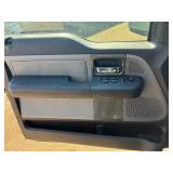 2004 FORD F-150 XL *4x4 | No Accidents | 113k Miles | 2 Owner* (NO RESERVE)