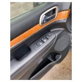 2011 JEEP GRAND CHEROKEE OVERLAND *111k Miles | 4x4 | 5.7 V8 Hemi Motor* (NO RESERVE)