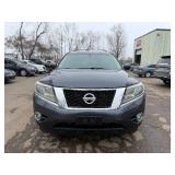2013 NISSAN PATHFINDER S *2 Owner | 4x4 | 3rd Row Seating* (NO RESERVE)