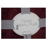 Windsor Classic Velvety Plush King Blanket - Windsor Wine, 108in x 90in Windsor Classic Velvety Plush King Blanket - Windsor Wine, 108in x 90in