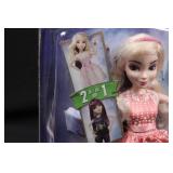 Disney Descendants 2 Isle Style Switch Mal 2-In-1 Doll Disney Descendants 2 Isle Style Switch Mal 2-In-1 Doll