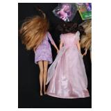 Barbie Fashion Dolls - 5 Figures in Gowns & Swimsuits (Secret Door Book/ Star Light Adventure Figure) Barbie Fashion Dolls - 5 Figures in Gowns & Swimsuits (Secret Door Book/ Star Light Adventure Figure)