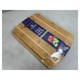 New 2 pc Bamboo Cutting Board Set