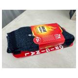 New Pair of Heat Holders Thermal Socks