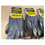 5 New Pairs of True Grip Water Resistant Work Gloves - Size L