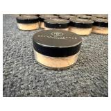 25 Jars Of Savvy Minerals Foundation