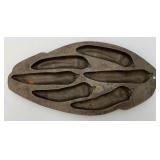 Vintage RARE Lodge Brand Cast Iron (Pepper Shaped) Corn Bread Pan