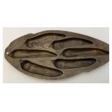 Vintage RARE Lodge Brand Cast Iron (Pepper Shaped) Corn Bread Pan
