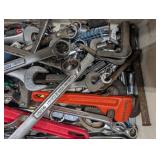 Craftsman & Crescent Hand Tools - Wrenches, Pliers, Screwdrivers, Level, Hammer Craftsman & Crescent Hand Tools - Wrenches, Pliers, Screwdrivers, Level, Hammer