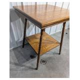 Oak End Table with Lower Shelf - Turned Legs, Vintage 28in L x 18in D Oak End Table with Lower Shelf - Turned Legs, Vintage 28in L x 18in D