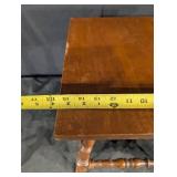 Antique Oak End Table with Turned Legs and Lower Stretchers Antique Oak End Table with Turned Legs and Lower Stretchers