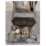 Makita MAC700 2 HP 2.6-Gallon Air Compressor - 3.3 CFM @ 90 PSI Makita MAC700 2 HP 2.6-Gallon Air Compressor - 3.3 CFM @ 90 PSI