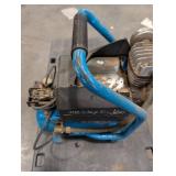 Makita MAC700 2 HP 2.6-Gallon Air Compressor - 3.3 CFM @ 90 PSI Makita MAC700 2 HP 2.6-Gallon Air Compressor - 3.3 CFM @ 90 PSI