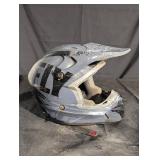 Fly Racing Full-Face MX Helmet - Size M (57-58 cm) Gray/Black Fly Racing Full-Face MX Helmet - Size M (57-58 cm) Gray/Black