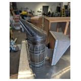 Beekeeping Equipment Set: 4 Hive Boxes, Smoker, 10 Frames, Gloves, Beekeeping for Dummies Beekeeping Equipment Set: 4 Hive Boxes, Smoker, 10 Frames, Gloves, Beekeeping for Dummies