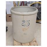 Red Wing 25-Gallon Stoneware Crock 25' x 19 1/2' Red Wing 25-Gallon Stoneware Crock 25' x 19 1/2'