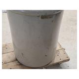 Red Wing 25-Gallon Stoneware Crock 25' x 19 1/2' Red Wing 25-Gallon Stoneware Crock 25' x 19 1/2'