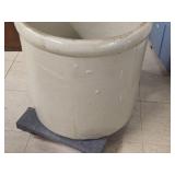 Red Wing Union Stoneware 25-Gallon Stoneware Crock / Birch Leaf pattern / 21' x 22' Red Wing Union Stoneware 25-Gallon Stoneware Crock / Birch Leaf pattern / 21' x 22'