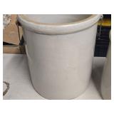 Red Wing 6-Gallon Stoneware Crock 15' x 13' Red Wing 6-Gallon Stoneware Crock 15' x 13'
