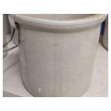 Red Wing 5-Gallon Stoneware Crock 13' x 13 1/2' Red Wing 5-Gallon Stoneware Crock 13' x 13 1/2'