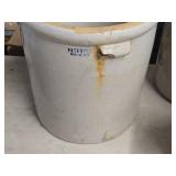 Red Wing 10-Gallon Stoneware Crock 16' x 16' Red Wing 10-Gallon Stoneware Crock 16' x 16'