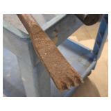 Wrecking Bar + Splitting Maul Wrecking Bar + Splitting Maul