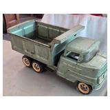 Vintage 1950's Structo Pressed Steel Toy Hydraulic Dump Truck Vintage 1950's Structo Pressed Steel Toy Hydraulic Dump Truck