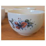 Lot of (5) Porcelain Bowls by Villeroy & Boch / Floral Design (on outside) / 3-1/2' x 3-3/4' (x3) and 8'D x 1.5' (x2)