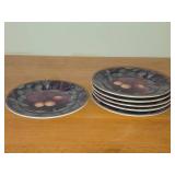 Lot of (6) 6 1/2' Ceramic Dessert / Salad Plates by Gien (France) / Cueillette pattern