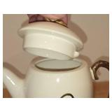 Coffee Pot - Poppy Trail California Ivy by Metlox