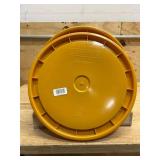 Encore Plastics Easy-Off Lid for 5-Gallon Pail, 12.12' MSRP $9.95 Each ( lot of 22 lids)