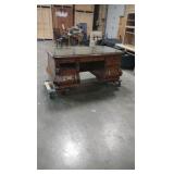 Michael Amini signature piece Michael Amini signature piece