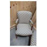 2 arm chairs 2 arm chairs