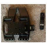 DR - Insignia 24-Inch TV with Wall Mount & Remote