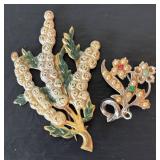 LL - Vintage Green Beaded Necklace & 7 Vintage Brooches - 13 in Length