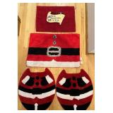 Nicholas Square Decorative Christmas Rugs & Sign (Lot of 4) 20x30 Largest Rug