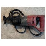 G - Milwaukee Sawzall Reciprocating Saw Kit in Red Toolbox