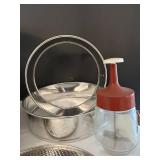 DR - Hamilton Beach Blender 14-Speed & Vintage Kitchenware Set - Glass Jar, Mugs & Bakeware