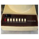 DR - Hamilton Beach Blender 14-Speed & Vintage Kitchenware Set - Glass Jar, Mugs & Bakeware